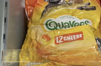12 Cheese Quavers – Instore Asda Layorthorpe