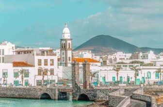 26 June – Extreme Day Trip to Lanzarote from Stansted (early/late flights) – hand luggage 40x20x30cm