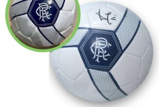 Ally McCoist Signed Rangers Football. Damaged (faulty valve) – Sold by exclusivememorabilia