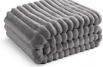 Bedsure Fleece Throw Blanket for Sofa – Fluffy Cosy Warm Blankets for Bed, Soft Cute Single Throw Gifts for Women and Girls, Frost Grey, 130×170 cm