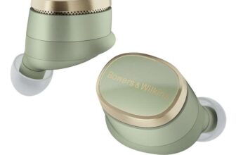 Bowers & Wilkins Pi8 earbuds – jade green