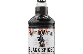 Captain Morgan Black Spiced Spirit Drink with Caribbean Rum 40% vol 70cl Aged in Oak Barrels, Notes of Caramel, Vanilla & Black Cherry