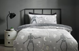 Catherine Lansfield Skeleton Fleece Glow in the Dark Single Duvet Cover Set with Pillowcase Grey