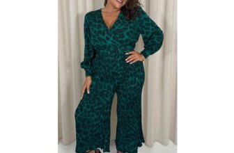 CurveWow v Neck Pleated Jumpsuit Green Anima (Sizes 18 & 24)l