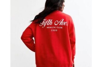 Curves Red Fifth Ave Slogan Print Sweatshirt