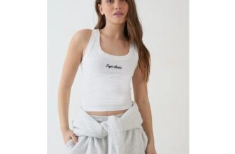 DSGN Studio DSGN Studio Script Scoop Neck Vest Top