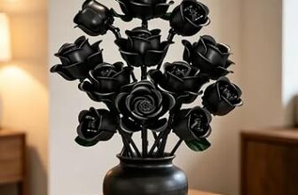 EVERGOODS Flowers Bouquet Building Set Black Roses Botanical Collection Building Blocks, Artificial Flower Toy, Gothic Home Office Decor, Christmas & Birthday Gift for Adults and Kids (Age 8)
