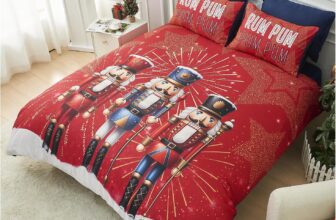 GC GAVENO CAVAILIA Christmas Duvet Cover King Size – Polyester Santa Cloak Bedding(230×220 cm) – Breathable Soft Quilt Cover King bed with Pillowcases – Winter KingSize Bedding Bed Cover -Xmas Gift