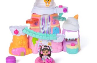 Gabbys Dollhouse Movie and Sweet Treat Mountain Playset, 12-Piece