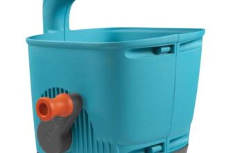 Gardena Hand-Held Spreader M: Spreader for simple distribution of fertiliser, seeds, and salt
