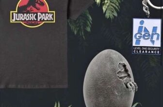 Jurassic Park Bundle : T shirt, Key-Ring, Egg