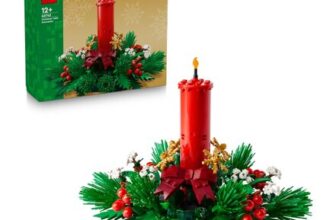 LEGO Christmas Table Decoration Set with Candle, Berries, Stars, Foliage