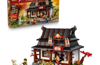 LEGO NINJAGO Four Weapons Blacksmith 15th Anniversary Ninja House 71858