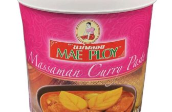 Mae Ploy Massaman Curry Paste 400g (£1.52 S&S)