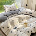 Michorinee Single Duvet Cover Set Black Bow Print Floral Bedding Set Reversible Black and White Bowknot Microfiber Quilt Cover with Zipper Closure and Pillow Case 50×75 cm
