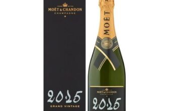 Mot & Chandon Grand Vintage Champagne 75cl