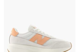 New Balance 370 Trainers
