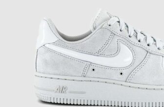 Nike Air Force 1 07 Trainers Off White Off White Light Smoke Grey, Size 4-9