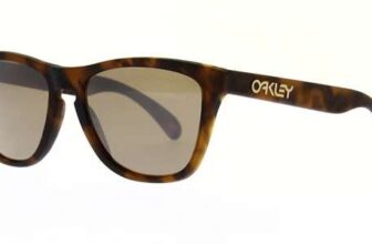 Oakley Frogskins Sunglasses in Tortoise (with code)