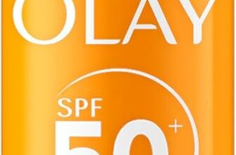 Olay Vitamin C Brighten & Glow 3in1 Moisturising Fluid SPF50 Hydrating Skincare Moisturiser and Primer with Niacinamide. Hydration, Glow, UV Protection, Corrects Dark Spots 50ml