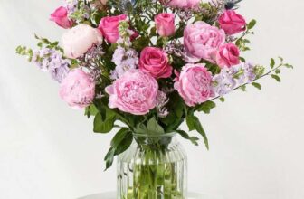 Peony Party Flowers – Free Lindt Lindor Mini Milk Chocolates – With Code