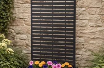 Slatted Planter with Trellis – Black , Free C&C only