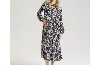 Urban Bliss White Floral Stencil Print Smock Dress