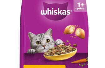 Whiskas 1 Chicken Pack of 4 x 1.9 kg Bags, Adult Cat Dry Food