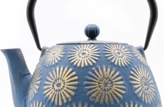 Zen Minded Traditional Japanese Cast Iron Tetsubin Stovetop Teakettle Teapot with Rope-handle & Stainless-steel Loose-leaf Filter for Green Tea & Infusions – 1.2L Chrysanthemum Pattern – Purple & Gold