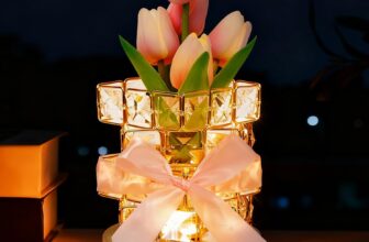 mumisuto Tulip Lamp, Rechargeable Wireless Flower Lamp, 3 Colours Small Night Light Gift for Christmas, Valentines Day, Mothers Day
