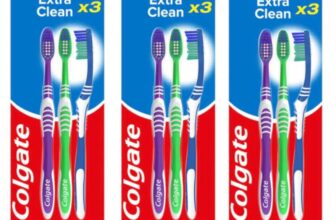 3 x Colgate Extra Clean Medium Toothbrush 3 Pack – Clubcard Price