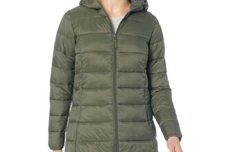 Amazon Essentials Womens Lightweight Water-Resistant Packable Hooded Puffer Jacket – size XL