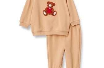 Amazon Essentials x Sofia Grainge Unisex Toddlers and Babies Sweatshirt & Sweatpant Set – 12 Months