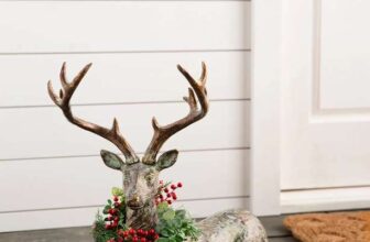 Antiqued Gold Sitting Deer