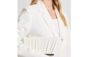 Boohoo High Shine Crinkle Envelope Clutch Bag