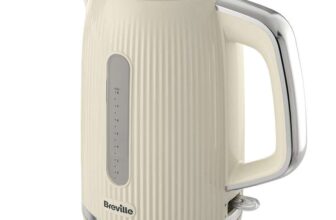 Breville Bold Vanilla Cream Electric Kettle 1.7L 3kW Fast Boil Cream & Silver Chrome VKT223