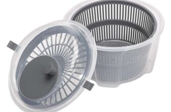Chef Aid Clear Plastic Salad Spinner & Vegetable Dryer, 4.4 Litre Capacity, Easy Spin Mechanism, 24.5cm x 16cm