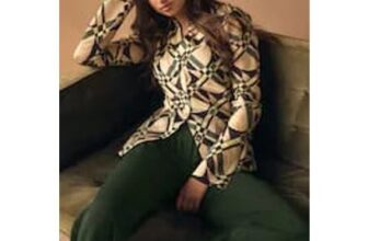Cream/Green Geometric Print Lyocell Blend Collared V-Neck Shirt