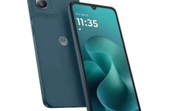 Currys Clearance Sale On New & Refurbished various codes e.g. MOTOROLA Moto G06 – 64 GB, Pantone Tapestry – REFURB-C