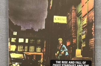 David Bowie: Rise & Fall Of Ziggy Stardust Blu-ray – With Code – Sold by SarahARecords