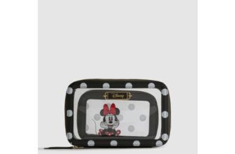 Disneys Minnie Mouse Makeup Bag Set