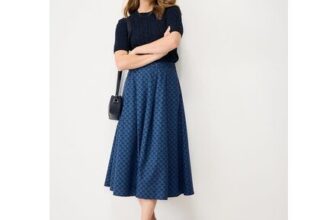 Gabby Cotton Skirt in Navy Shell Print