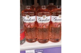 Gordons Premium Pink Distilled Flavoured Gin 70cl (Nectar Price)
