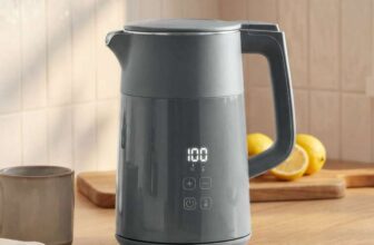 HOMCOM Electric Kettle, 1.7L Fast Boil 3kW with UK Strix Thermostat, LED Display, Keep Warm Function, Grey – With Code