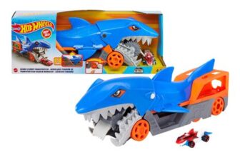 Hot Wheels Shark Chomp Transporter Playset with 1:64 Car