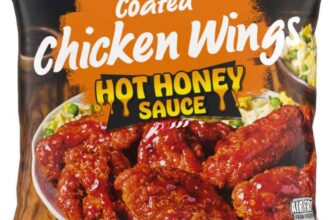 Iceland Coated Chicken Wings with Hot Honey Sauce 600g