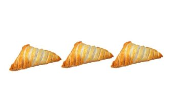 In-store bakery – Apple Turnover – 3 for £1.5 – Lidl Plus Price