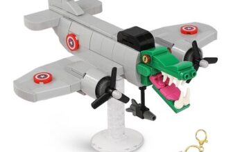 Italian Brainrot Bombardiro Crocodilo Figure with Keychain, 226 Pieces