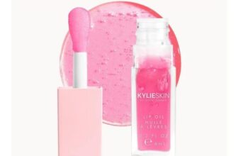 Kylie Skin Lip Oil – Strawberry