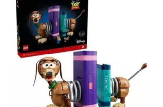 LEGO Disney Toy Story Slinky Dog Bookends 43301